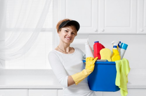 Final property clean ready for tenant handover in Barnes